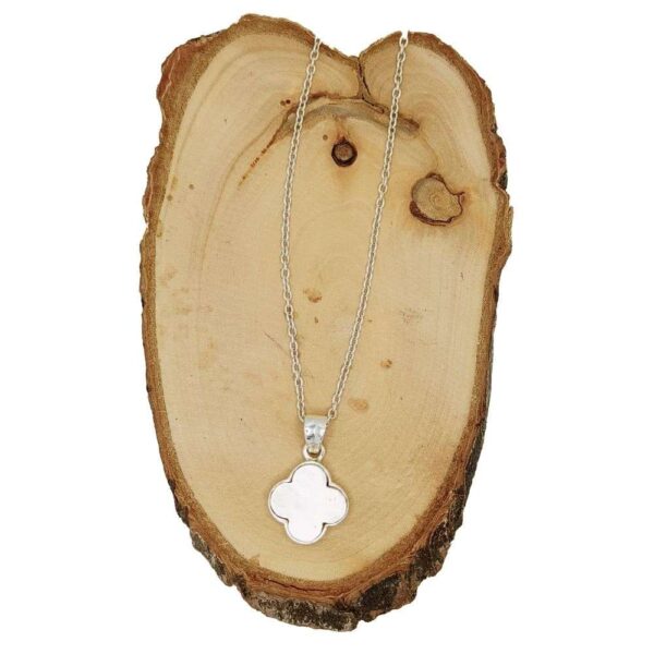 silver clover MOP pendant-1